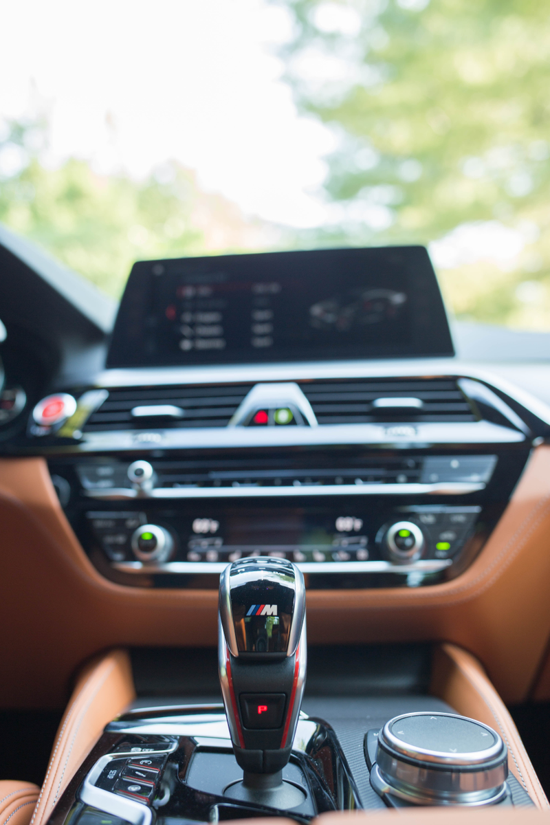 Illustration for article titled The 2018 BMW M5's 600 HP Will Clear All Thoughts From Your Mind With Speed